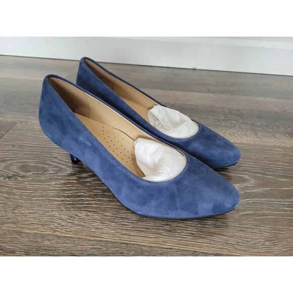 Trotters Women's Blue Suede Kitten Heels size 6WW Pumps #7 - Picture 1 of 6